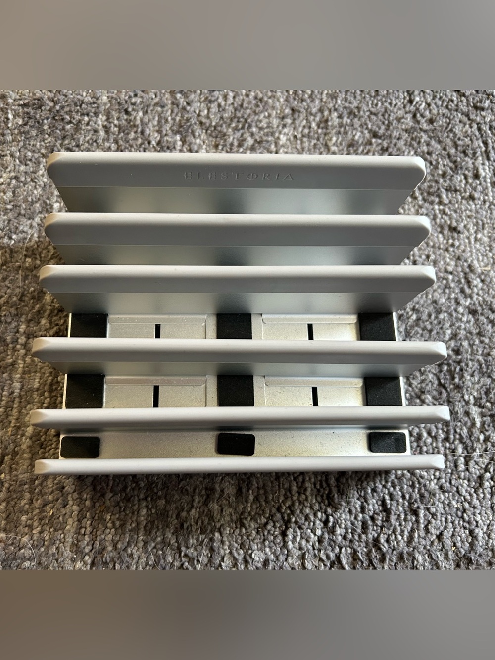 Elestoria 5-slot Aluminum Laptop Stand